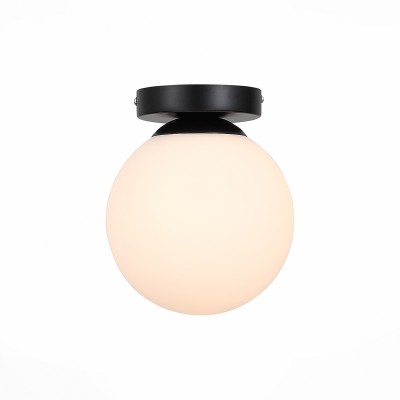 Люстра потолочная St luce SL717.401.01 Люстра потолочная St luce SL717.401.01Круглые<br>Плавно извивающееся линии металлического основания разного цвета и белые сферические плафоны из матового стекла- стильный дуэт в исполнении моделей коллекции Acini. Изящные легкие формы и уникальность дизайна позволяют светильникам Acini стать достойным украшением современного интерьера зала, гостиной, спальни, оформленных в стиле модерн или неоклассики.<br><br>Установка на натяжной потолок: Да<br>S освещ. до, м2: 2<br>Крепление: Планка<br>Тип лампы: накаливания / энергосбережения / LED-светодиодная<br>Тип цоколя: E27<br>Количество ламп: 1<br>MAX мощность ламп, Вт: 60<br>Диаметр, мм мм: 180<br>Высота, мм: 220<br>Цвет арматуры: черный