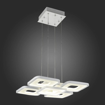 Светильник St Luce SL908.503.05 Светильник St Luce SL908.503.05Подвесные<br>Если Вы настроены купить светильник модели SL90850305, то обратите внимание: Глядя на люстры коллекции Compiuto, начинаешь по-настоящему осознавать, что пространство трёхмерно. Поддерживающие нити столь тонки, что кажется: вся композиция просто парит воздухе.<br>Идеальная геометрия рассеивателей, сочетание белого акрила и хромированного металла, сглаженные углы - все это придаёт ощущение упорядоченности и умиротворённости. Люстры из коллекции Compiuto обеспечивают мягкое равномерное освещение большого пространства, подходят для помещений с высокими потолками, могут использоваться в офисах и общественных организациях.<br><br>Установка на натяжной потолок: Да<br>S освещ. до, м2: 35<br>Цветовая t, К: 3000<br>Тип лампы: LED<br>Тип цоколя: LED<br>Ширина, мм: 460<br>MAX мощность ламп, Вт: 87<br>Длина, мм: 460<br>Высота, мм: 600