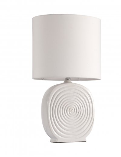 Настольная лампа St luce SL991.504.01 Tabella Настольная лампа St luce SL991.504.01 TabellaСовременные<br>Касаемо коллекции модели St luce SL991.504.01 хотелось бы отметить основные моменты: Настольные лампы коллекции Tabella подобраны с целью разнообразить интерьер, привнести в него дополнительные акценты, сделать более уютным. Текстильные абажуры и керамические основания имеют естественные природные оттенки, которые идеально сочетаются с большинством интерьерных стилей.<br><br>Тип лампы: накаливания / энергосбережения / LED-светодиодная<br>Тип цоколя: E27<br>Количество ламп: 1<br>Ширина, мм: 270<br>MAX мощность ламп, Вт: 60<br>Высота, мм: 490<br>Поверхность арматуры: глянцевая<br>Цвет арматуры: белый