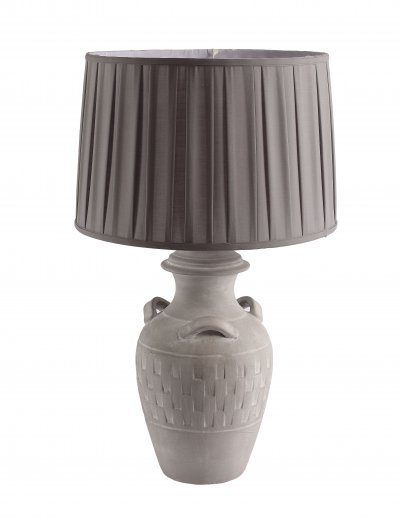 Настольная лампа St luce SL994.504.01 Tabella Настольная лампа St luce SL994.504.01 TabellaСовременные<br>Касаемо коллекции модели St luce SL994.504.01 хотелось бы отметить основные моменты: Настольные лампы коллекции Tabella подобраны с целью разнообразить интерьер, привнести в него дополнительные акценты, сделать более уютным. Текстильные абажуры и керамические основания имеют естественные природные оттенки, которые идеально сочетаются с большинством интерьерных стилей.<br><br>Тип лампы: накаливания / энергосбережения / LED-светодиодная<br>Тип цоколя: E27<br>Количество ламп: 1<br>MAX мощность ламп, Вт: 60<br>Диаметр, мм мм: 450<br>Высота, мм: 730<br>Поверхность арматуры: матовая<br>Цвет арматуры: белый