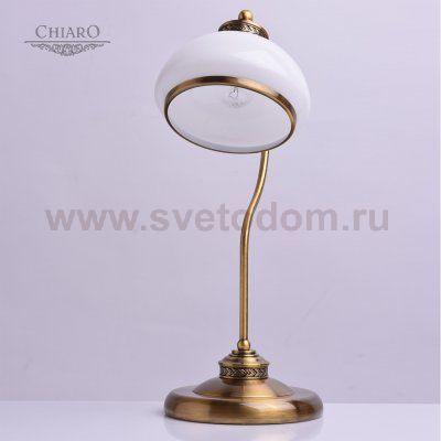 Настольная лампа классика Chiaro 481031301 Аманда