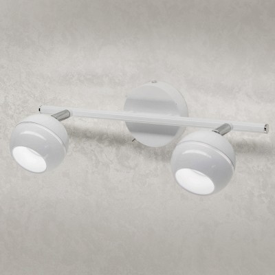 Citilux CL555520 Светильник спот Citilux CL555520 Светильник спотДвойные<br>Светильники-споты – это оригинальные изделия с современным дизайном. Они позволяют не ограничивать свою фантазию при выборе освещения для интерьера. Такие модели обеспечивают достаточно качественный свет. Благодаря компактным размерам Вы можете использовать несколько спотов для одного помещения. Интернет-магазин «Светодом» предлагает необычный светильник-спот Citilux CL555520 по привлекательной цене. Эта модель станет отличным дополнением к люстре, выполненной в том же стиле. Перед оформлением заказа изучите характеристики изделия. Купить светильник-спот Citilux CL555520 в нашем онлайн-магазине Вы можете либо с помощью формы на сайте, либо по указанным выше телефонам. Обратите внимание, что у нас склады не только в Москве и Екатеринбурге, но и других городах России.<br><br>S освещ. до, м2: 4<br>Тип лампы: LED<br>Тип цоколя: LED<br>Цвет арматуры: белый<br>Ширина, мм: 350<br>Расстояние от стены, мм: 100<br>Высота, мм: 90<br>MAX мощность ламп, Вт: 5