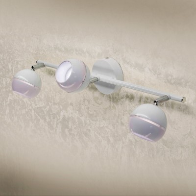 Citilux CL555530 Светильник Citilux CL555530 СветильникТройные<br>Светильники-споты – это оригинальные изделия с современным дизайном. Они позволяют не ограничивать свою фантазию при выборе освещения для интерьера. Такие модели обеспечивают достаточно качественный свет. Благодаря компактным размерам Вы можете использовать несколько спотов для одного помещения. Интернет-магазин «Светодом» предлагает необычный светильник-спот Citilux CL555530 по привлекательной цене. Эта модель станет отличным дополнением к люстре, выполненной в том же стиле. Перед оформлением заказа изучите характеристики изделия. Купить светильник-спот Citilux CL555530 в нашем онлайн-магазине Вы можете либо с помощью формы на сайте, либо по указанным выше телефонам. Обратите внимание, что мы предлагаем доставку не только по Москве и Екатеринбургу, но и всем остальным российским городам.<br><br>Тип товара: Светильник