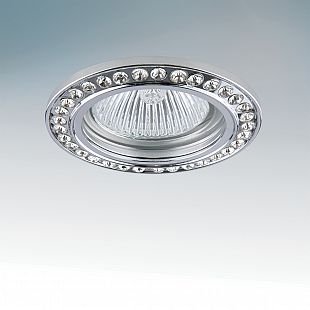 Lightstar MIRIADE 11914 Светильник Lightstar MIRIADE 11914 СветильникКруглые<br>Встраиваемые светильники – популярное осветительное оборудование, которое можно использовать в качестве основного источника или в дополнение к люстре. Они позволяют создать нужную атмосферу атмосферу и привнести в интерьер уют и комфорт. Интернет-магазин «Светодом» предлагает стильный встраиваемый светильник Lightstar 11914. Данная модель достаточно универсальна, поэтому подойдет практически под любой интерьер. Перед покупкой не забудьте ознакомиться с техническими параметрами, чтобы узнать тип цоколя, площадь освещения и другие важные характеристики. Приобрести встраиваемый светильник Lightstar 11914 в нашем онлайн-магазине Вы можете либо с помощью «Корзины», либо по контактным номерам. Мы развозим заказы по Москве, Екатеринбургу и остальным российским городам.<br><br>Тип лампы: галогенная/LED<br>Тип цоколя: MR16/HP16<br>Количество ламп: 1<br>MAX мощность ламп, Вт: 50<br>Размеры: D76 H3<br>Цвет арматуры: серебристый