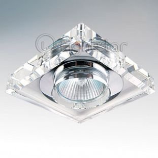 Lightstar SOLO 2050 Светильник Lightstar SOLO 2050 СветильникХрустальные<br>Встраиваемые светильники – популярное осветительное оборудование, которое можно использовать в качестве основного источника или в дополнение к люстре. Они позволяют создать нужную атмосферу атмосферу и привнести в интерьер уют и комфорт. Интернет-магазин «Светодом» предлагает стильный встраиваемый светильник Lightstar 2050. Данная модель достаточно универсальна, поэтому подойдет практически под любой интерьер. Перед покупкой не забудьте ознакомиться с техническими параметрами, чтобы узнать тип цоколя, площадь освещения и другие важные характеристики. Приобрести встраиваемый светильник Lightstar 2050 в нашем онлайн-магазине Вы можете либо с помощью «Корзины», либо по контактным номерам. Мы развозим заказы по Москве, Екатеринбургу и остальным российским городам.<br><br>Тип цоколя: MR16 / gu5.3 / GU10<br>Цвет арматуры: серебристый<br>Количество ламп: 1<br>Размеры: Диаметр вырезного отверстия<br>MAX мощность ламп, Вт: 50