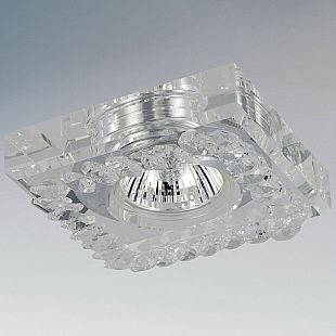 Lightstar ROSA 2051 Светильник Lightstar ROSA 2051 СветильникХрустальные<br>Встраиваемые светильники – популярное осветительное оборудование, которое можно использовать в качестве основного источника или в дополнение к люстре. Они позволяют создать нужную атмосферу атмосферу и привнести в интерьер уют и комфорт. Интернет-магазин «Светодом» предлагает стильный встраиваемый светильник Lightstar 2051. Данная модель достаточно универсальна, поэтому подойдет практически под любой интерьер. Перед покупкой не забудьте ознакомиться с техническими параметрами, чтобы узнать тип цоколя, площадь освещения и другие важные характеристики. Приобрести встраиваемый светильник Lightstar 2051 в нашем онлайн-магазине Вы можете либо с помощью «Корзины», либо по контактным номерам. Мы развозим заказы по Москве, Екатеринбургу и остальным российским городам.<br><br>Тип лампы: галогенная/LED<br>Тип цоколя: MR16 / gu5.3 / GU10<br>Цвет арматуры: серебристый<br>Количество ламп: 1<br>Размеры: W 100x100 H 30 Диаметр врезного отверстия 50 мм Высота встраиваемой части 40 мм<br>MAX мощность ламп, Вт: 50