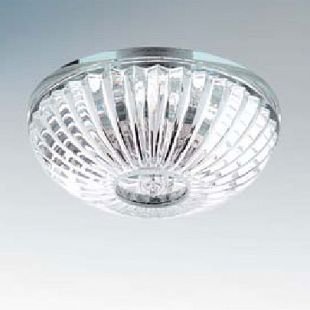 Lightstar BOZZOLO 2414 Светильник Lightstar BOZZOLO 2414 СветильникХрустальные<br>Встраиваемые светильники – популрное осветительное оборудование, которое можно использовать в качестве основного источника или в дополнение к лстре. Они позволт создать нужну атмосферу атмосферу и привнести в интерьер ут и комфорт. Интернет-магазин «Светодом» предлагает стильный встраиваемый светильник Lightstar 2414. Данна модель достаточно универсальна, потому подойдет практически под лбой интерьер. Перед покупкой не забудьте ознакомитьс с техническими параметрами, чтобы узнать тип цокол, площадь освещени и другие важные характеристики. Приобрести встраиваемый светильник Lightstar 2414 в нашем онлайн-магазине Вы можете либо с помощь «Корзины», либо по контактным номерам. Мы доставлем заказы по Москве, Екатеринбургу и остальным российским городам.<br><br>Тип лампы: галогенна/LED<br>Тип цокол: Gu5.3<br>Количество ламп: 1<br>MAX мощность ламп, Вт: 50<br>Размеры: D 110 H 47 Диаметр врезного отверсти 55 мм Высота встраиваемой части 30 мм<br>Оттенок (цвет): прозрачный<br>Цвет арматуры: серебристый