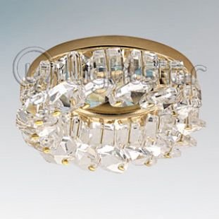 Lightstar ROCCO 30502 Светильник Lightstar ROCCO 30502 СветильникХрустальные<br>Встраиваемые светильники – популярное осветительное оборудование, которое можно использовать в качестве основного источника или в дополнение к люстре. Они позволяют создать нужную атмосферу атмосферу и привнести в интерьер уют и комфорт. Интернет-магазин «Светодом» предлагает стильный встраиваемый светильник Lightstar 30502. Данная модель достаточно универсальна, поэтому подойдет практически под любой интерьер. Перед покупкой не забудьте ознакомиться с техническими параметрами, чтобы узнать тип цоколя, площадь освещения и другие важные характеристики. Приобрести встраиваемый светильник Lightstar 30502 в нашем онлайн-магазине Вы можете либо с помощью «Корзины», либо по контактным номерам. Мы развозим заказы по Москве, Екатеринбургу и остальным российским городам.<br><br>Тип цоколя: 12В/220В MR11 GU4 либо 220В HP16 GU10<br>Количество ламп: 1<br>MAX мощность ламп, Вт: 50<br>Размеры: Диаметр вырезного отверстия<br>Цвет арматуры: Золотой
