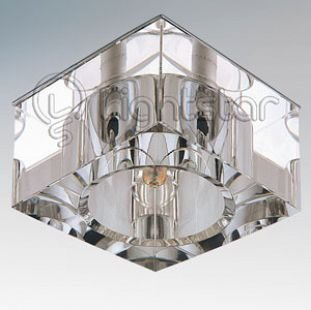 Lightstar QUBE 4050 Светильник Lightstar QUBE 4050 СветильникХрустальные<br>Встраиваемые светильники – популярное осветительное оборудование, которое можно использовать в качестве основного источника или в дополнение к люстре. Они позволяют создать нужную атмосферу атмосферу и привнести в интерьер уют и комфорт. Интернет-магазин «Светодом» предлагает стильный встраиваемый светильник Lightstar 4050. Данная модель достаточно универсальна, поэтому подойдет практически под любой интерьер. Перед покупкой не забудьте ознакомиться с техническими параметрами, чтобы узнать тип цоколя, площадь освещения и другие важные характеристики. Приобрести встраиваемый светильник Lightstar 4050 в нашем онлайн-магазине Вы можете либо с помощью «Корзины», либо по контактным номерам. Мы доставляем заказы по Москве, Екатеринбургу и остальным российским городам.<br><br>Тип товара: Светильник<br>Тип цоколя: 12В/220В G4<br>Количество ламп: 1<br>MAX мощность ламп, Вт: 35<br>Размеры: Диаметр вырезного отверстия<br>Цвет арматуры: серебристый