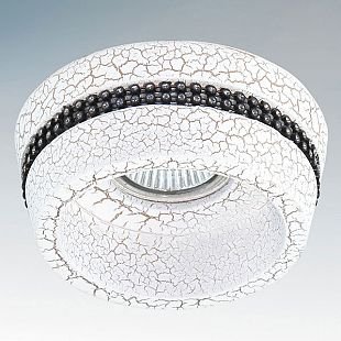 Lightstar EXTRA 41031 Светильник Lightstar EXTRA 41031 СветильникКруглые<br>Встраиваемые светильники – популярное осветительное оборудование, которое можно использовать в качестве основного источника или в дополнение к люстре. Они позволяют создать нужную атмосферу атмосферу и привнести в интерьер уют и комфорт. Интернет-магазин «Светодом» предлагает стильный встраиваемый светильник Lightstar 41031. Данная модель достаточно универсальна, поэтому подойдет практически под любой интерьер. Перед покупкой не забудьте ознакомиться с техническими параметрами, чтобы узнать тип цоколя, площадь освещения и другие важные характеристики. Приобрести встраиваемый светильник Lightstar 41031 в нашем онлайн-магазине Вы можете либо с помощью «Корзины», либо по контактным номерам. Мы развозим заказы по Москве, Екатеринбургу и остальным российским городам.<br><br>Тип цоколя: G9<br>Количество ламп: 1<br>Размеры: Диаметр врезного отверстия 65 Высота встраиваемой части 60 D 125 H 45<br>MAX мощность ламп, Вт: 50