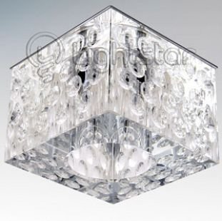 Lightstar BOLLA 4160 Светильник Lightstar BOLLA 4160 СветильникХрустальные<br>Встраиваемые светильники – популярное осветительное оборудование, которое можно использовать в качестве основного источника или в дополнение к люстре. Они позволяют создать нужную атмосферу атмосферу и привнести в интерьер уют и комфорт. Интернет-магазин «Светодом» предлагает стильный встраиваемый светильник Lightstar 4160. Данная модель достаточно универсальна, поэтому подойдет практически под любой интерьер. Перед покупкой не забудьте ознакомиться с техническими параметрами, чтобы узнать тип цоколя, площадь освещения и другие важные характеристики. Приобрести встраиваемый светильник Lightstar 4160 в нашем онлайн-магазине Вы можете либо с помощью «Корзины», либо по контактным номерам. Мы доставляем заказы по Москве, Екатеринбургу и остальным российским городам.<br><br>Тип лампы: галогенная/LED<br>Тип цоколя: G5.3<br>Количество ламп: 1<br>MAX мощность ламп, Вт: 50<br>Размеры: Диаметр вырезного отверстия<br>Цвет арматуры: серебристый