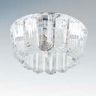 Lightstar STRATO 4354 Светильник Lightstar STRATO 4354 СветильникХрустальные<br>Встраиваемые светильники – популярное осветительное оборудование, которое можно использовать в качестве основного источника или в дополнение к люстре. Они позволяют создать нужную атмосферу атмосферу и привнести в интерьер уют и комфорт. Интернет-магазин «Светодом» предлагает стильный встраиваемый светильник Lightstar 4354. Данная модель достаточно универсальна, поэтому подойдет практически под любой интерьер. Перед покупкой не забудьте ознакомиться с техническими параметрами, чтобы узнать тип цоколя, площадь освещения и другие важные характеристики. Приобрести встраиваемый светильник Lightstar 4354 в нашем онлайн-магазине Вы можете либо с помощью «Корзины», либо по контактным номерам. Мы доставляем заказы по Москве, Екатеринбургу и остальным российским городам.<br><br>Тип лампы: галогенная/LED<br>Тип цоколя: G9<br>Количество ламп: 1<br>MAX мощность ламп, Вт: 40<br>Размеры: D 80 H 45 Диаметр врезного отверстия 40 мм Высота встраиваемой части 30 мм