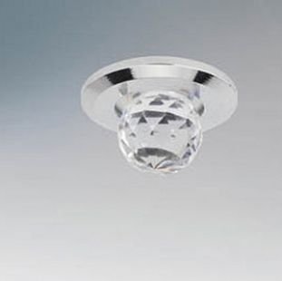 Lightstar ASTRA 70112 Светильник Lightstar ASTRA 70112 СветильникХрустальные<br>Встраиваемые светильники – популярное осветительное оборудование, которое можно использовать в качестве основного источника или в дополнение к люстре. Они позволяют создать нужную атмосферу атмосферу и привнести в интерьер уют и комфорт. <br> Интернет-магазин «Светодом» предлагает стильный встраиваемый светильник Lightstar 70112. Данная модель достаточно универсальна, поэтому подойдет практически под любой интерьер. Перед покупкой не забудьте ознакомиться с техническими параметрами, чтобы узнать тип цоколя, площадь освещения и другие важные характеристики. <br> Приобрести встраиваемый светильник Lightstar 70112 в нашем онлайн-магазине Вы можете либо с помощью «Корзины», либо по контактным номерам. Мы развозим заказы по Москве, Екатеринбургу и остальным российским городам.<br><br>Тип лампы: галогенная/LED<br>Тип цоколя: LED<br>MAX мощность ламп, Вт: 1<br>Размеры: Диаметр врезного отверстия<br>Цвет арматуры: серебристый