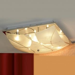 Светильник Lussole LSQ-2502-08 Светильник Lussole LSQ-2502-08Квадратные<br>Элегантный светильник Lussole LSQ-2502-08 станет настоящим украшением современного интерьера! Выполненный в минималистичном стиле, без «утяжеляющих» конструкцию декоративных элементов и с небольшим креплением, он идеально подойдет для комнаты с невысоким потолком. Светлый «теплый» оттенок зрительно увеличит высоту помещения, сделав его более гармоничным и уютным. Универсальная квадратная форма великолепно впишется в любую по функциональному назначению комнату – от гостиной до спальни. Благодаря «цельному» плафону, светильник легко очистить от загрязнений – достаточно протереть поверхность влажной салфеткой, поэтому его можно смело использовать даже на кухне.<br><br>S освещ. до, м2: 21<br>Тип лампы: галогенная / LED-светодиодная<br>Тип цоколя: G9<br>Количество ламп: 8<br>Ширина, мм: 420<br>MAX мощность ламп, Вт: 40<br>Длина, мм: 420<br>Высота, мм: 160