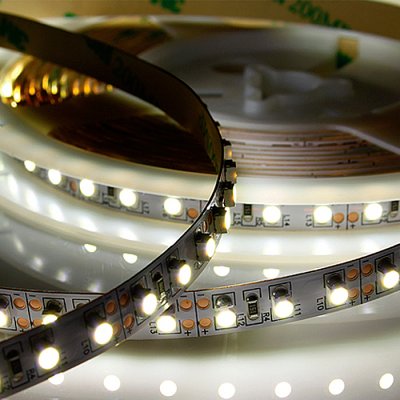 Novotech LED-STRIP 357118 Лента светодиодная Novotech LED-STRIP 357118 Лента светодиоднаяИнтерьерная<br>Лента светодиодная модели Novotech 357118 из серии LED-STRIP отличается следующим качеством: Основной отличительной особенностью этих лент является возможность их работы от сети 220В. Допускается сборка линии длиной до 50 метров от одного источника питения. Герметичное влагозащищенное исполн<br><br>Цветовая t, К: CW - холодный белый 4000 К<br>Тип лампы: LED - светодиодная<br>Количество ламп: 180<br>MAX мощность ламп, Вт: 12<br>Длина, мм: 3000