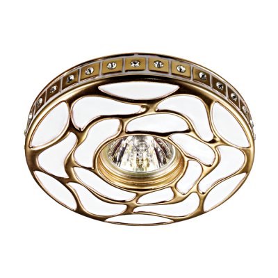 Novotech PATTERN 370213 Светильник встраиваемый Novotech PATTERN 370213 Светильник встраиваемыйКруглые<br>Встраиваемый декоративный светильник модели Novotech 370213 из серии PATTERN отличается следующим качеством: Светильник произведён из натурального камня песчаника. Его главные преимущества - долговечность, уникальные экологические и бактерицидные качества, чистота цвета, однородность структуры, малое влагопоглощение. Сложность в обработке компенсируется красотой и долговечностью изделия. Песчаник используется в течение многих веков и сегодня находится на пике популярности. Светильник, созданный из песчаника, позволит внести в интерьер нотку роскоши и неповторимый дух вечности. Использование натурального камня в изготовлении светильника создаст особое настроение в Вашем доме.<br><br>Тип товара: Светильник встраиваемый<br>Тип лампы: галогенная/LED<br>Тип цоколя: GX5.3<br>MAX мощность ламп, Вт: 50<br>Диаметр, мм мм: 140<br>Диаметр врезного отверстия, мм: 65<br>Высота, мм: 23<br>Цвет арматуры: белый с золотистой патиной