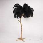 Торшер страусиные перья Feather Lamp A MODERN GRAND TOUR черный ImperiumLoft 189584-22