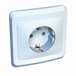 Lexel Этюд 1-ая розетка с заземлением белый (скр.устан.) (PC16-003b) Lexel Этюд 1-ая розетка с заземлением белый (скр.устан.) (PC16-003b)