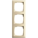 Gira Standard Крем глянц Рамка 3-ая (G21301)