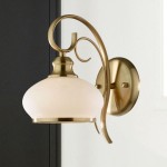 Настенный светильник бра Favourite 2610-1W Antic