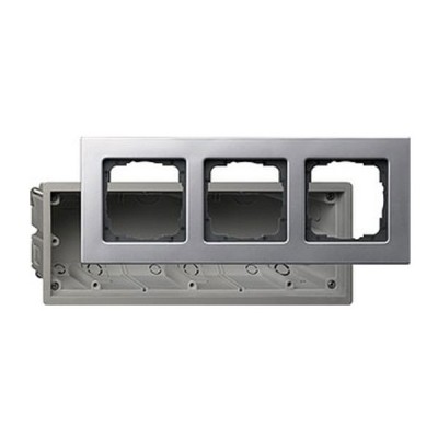 Gira E22 Алюминий Рамка 3-ая в комплекте с монтажной коробкой (G2883203)
