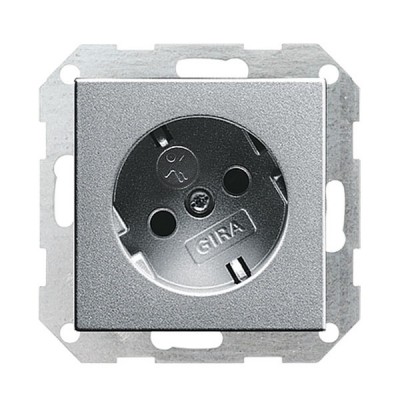 Gira S-55 Алюминий Розетка с/з с поворотом на 30 градусов (G41826)