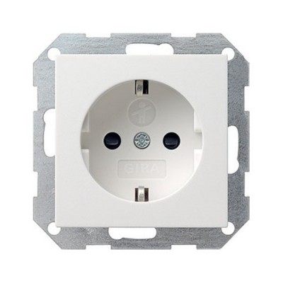 Gira S-55 Бел глянц Розетка с/з с защитными шторками (G45303)