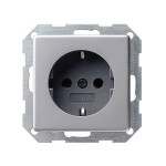 Gira E22 Алюминий Розетка с/з защитой от детей (G453203)