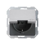 Gira E22 Алюминий Розетка с/з с крышкой (G454203)