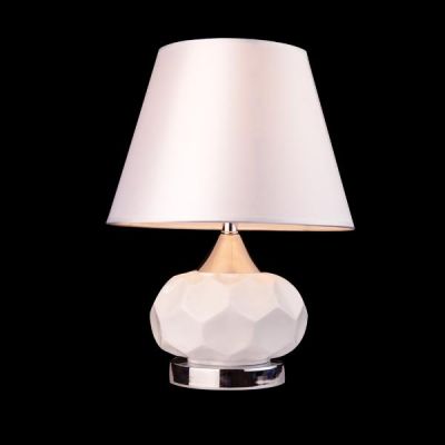 Светильник настольный Eurosvet 7168 белый Светильник настольный Eurosvet 7168 белый