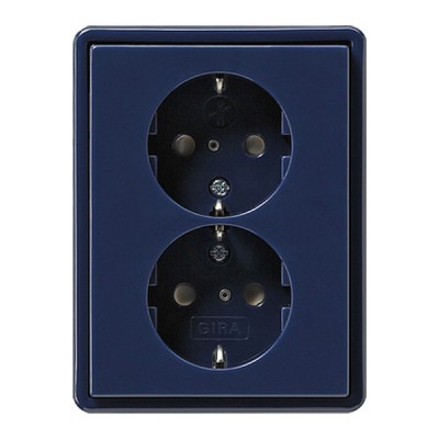 Gira S-Color Синий Розетка 2-ая с/з, с установочной рамкой (G78346)