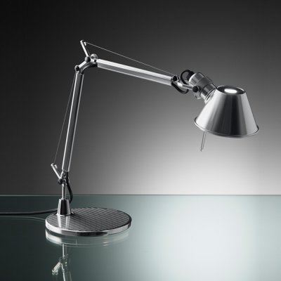 

Настольная лампа A001300 Artemide, A001300