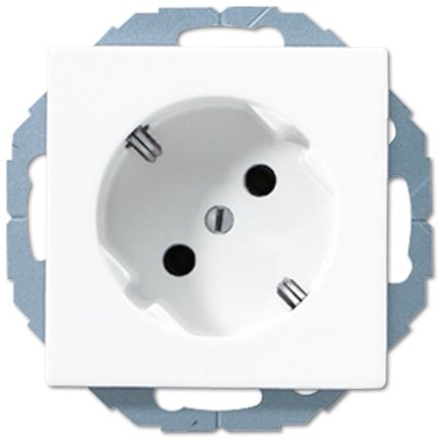 JUNG А 500 Бел Штепсельная розетка SCHUKO 16A 250V~ угол наклона 45 ° (A520-45KIWW) JUNG А 500 Бел Штепсельная розетка SCHUKO 16A 250V~ угол наклона 45 ° (A520-45KIWW)