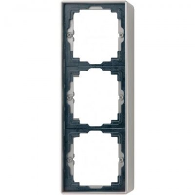 JUNG LS 990 Алюминий Коробка 3-я для накладного монтажа(223х81х44) (AL2983A-L) JUNG LS 990 Алюминий Коробка 3-я для накладного монтажа(223х81х44) (AL2983A-L)