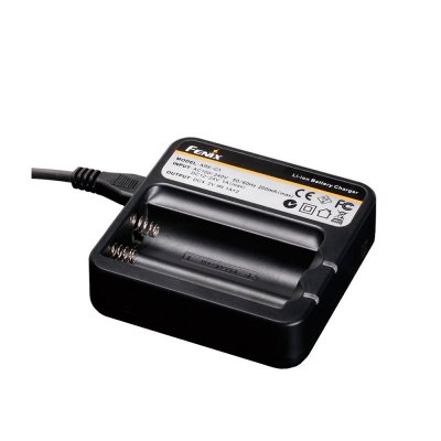 Зарядное устройство 2*18650 Fenix Зарядное устройство 2*18650 Fenix