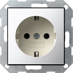 Gira S-55 Хром/Крем Розетка с/з (G188615)