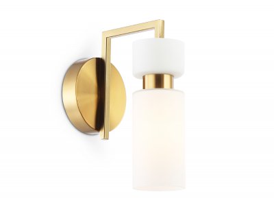Настенный светильник Ambrella LH56130 BS/FR латунь/белый матовый E14 max 40W 150*100*210 Настенный светильник Ambrella LH56130 BS/FR латунь/белый матовый E14 max 40W 150*100*210