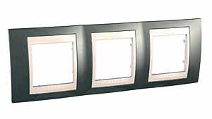 Рамка 3-ая вертик MGU6.006V.524