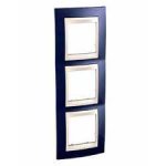 Рамка 3-ая вертик MGU6.006V.542