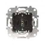 Механизм розетки 2Р+Е с защитными шторками, с винтовыми клеммами 16А 250В [NIE 8188_5] 8188.5