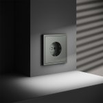 Накладка для розетки с заземлением и защитными шторками, S70 (титан)