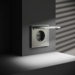 Накладка для розетки с заземлением, защитными шторками и крышкой, S70 (сталь)