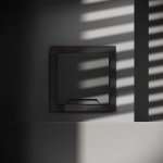 Накладка для розетки с заземлением, защитными шторками и крышкой, S70 (черный матовый)
