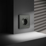 Накладка для розетки с заземлением и защитными шторками, с USB A+A, S70 (титан)