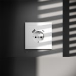 Накладка для розетки с заземлением и защитными шторками, с USB A+C, S70 (белый матовый)
