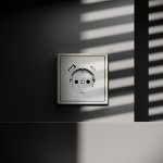 Накладка для розетки с заземлением и защитными шторками, с USB A+C, S70 (шелк)