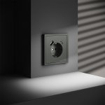 Накладка для розетки с заземлением и защитными шторками, с USB A+C, S70 (титан)