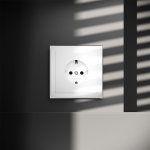 Розетка встраиваемая VOLTUM S70 с заземлением 16А, (белый глянцевый) (VLS040101)