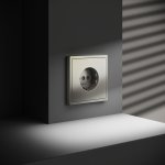 Розетка встраиваемая VOLTUM S70 с заземлением и защитными шторками, 16А, (шелк) (VLS040204)