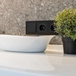 Рамка из поликарбоната на 3 поста Stark черный W0031808